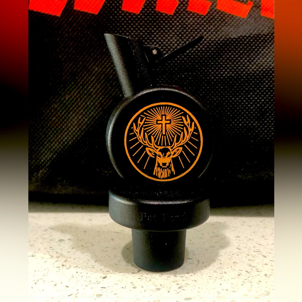 Black Jäegermeister easy pour spout